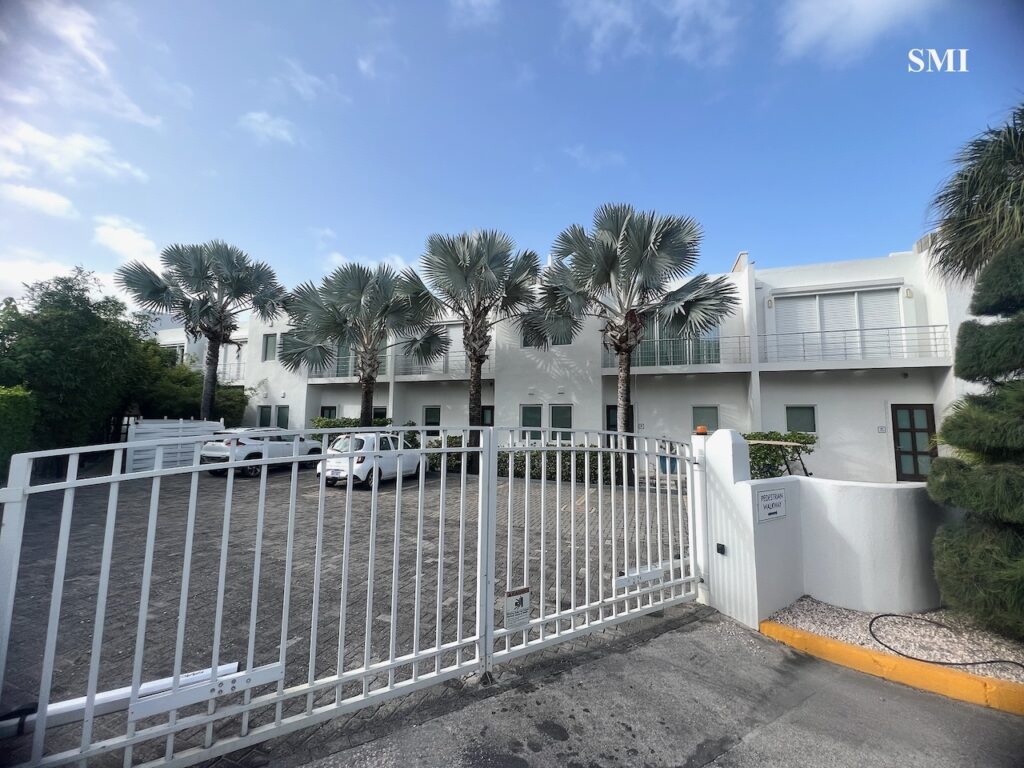 Water front Deluxe Duplex Oyster Pond St. Maarten Real Estate SXM