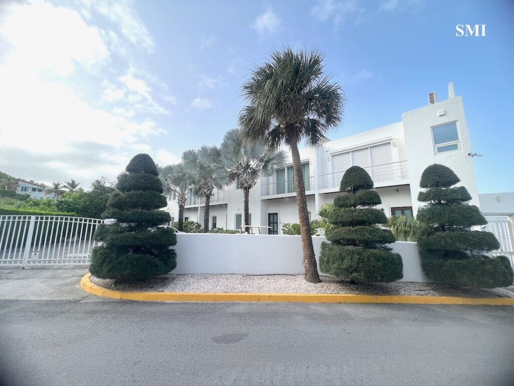 Water front Deluxe Duplex Oyster Pond St. Maarten Real Estate SXM