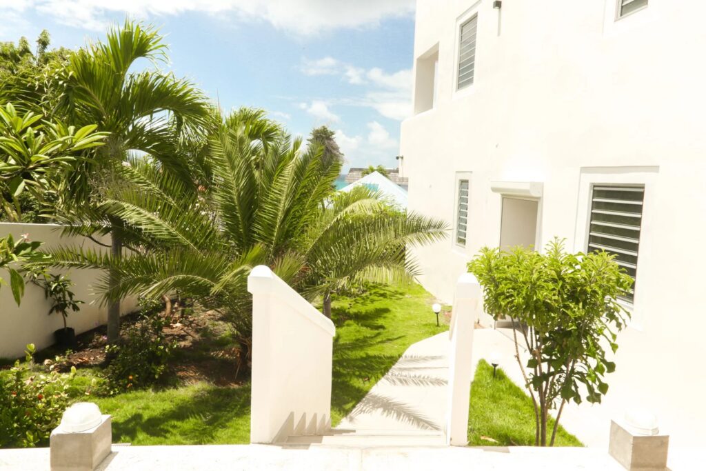 Pelican Key 3-Floor Villa, Contemporary Design, Real Estate St. Maarten