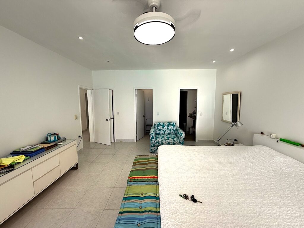 Beachfront Cupecoy SXM, 2BR 2.5 Baths, Real Estate St. Maarten