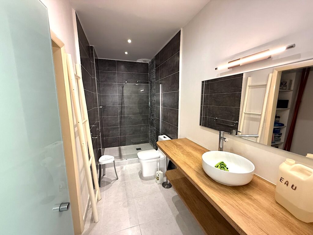 Beachfront Cupecoy SXM, 2BR 2.5 Baths, Real Estate St. Maarten