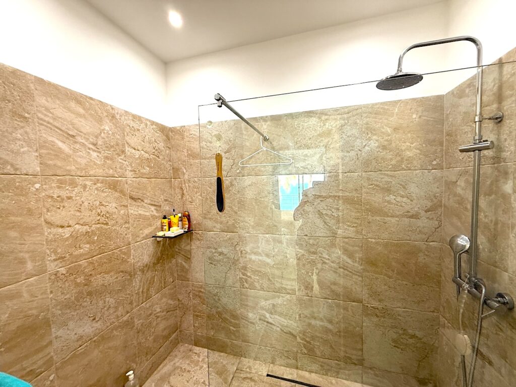 Beachfront Cupecoy SXM, 2BR 2.5 Baths, Real Estate St. Maarten