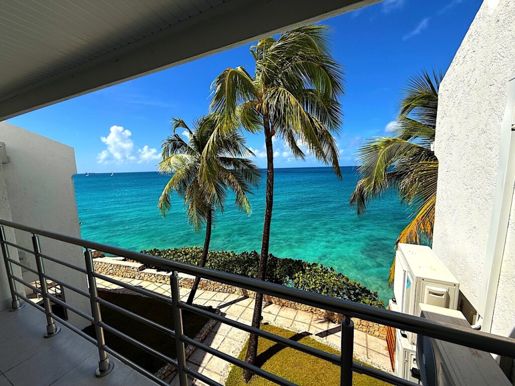 Beachfront Cupecoy SXM, 2BR 2.5 Baths, Real Estate St. Maarten