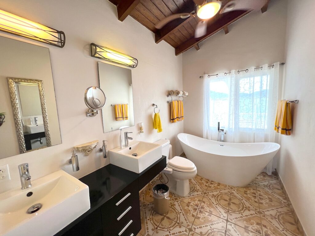 Casa Coral, Waterfront 4Br Home Beacon Hill, Real Estate St. Maarten