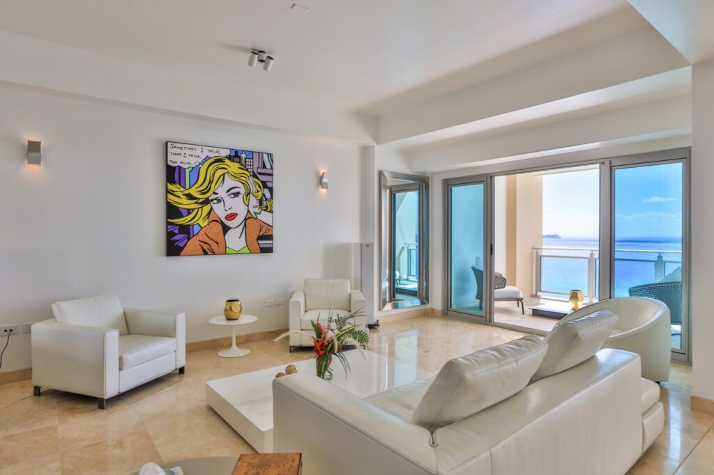 Deluxe 2 Bedroom Beachfront Condo Cliff, Cupecoy Beach, St. Maarten