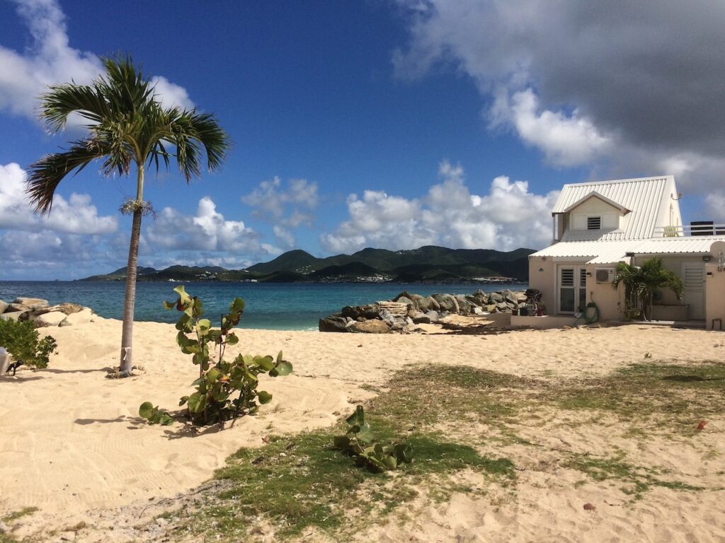 Nettle Bay  Beachfront Duplex SXM