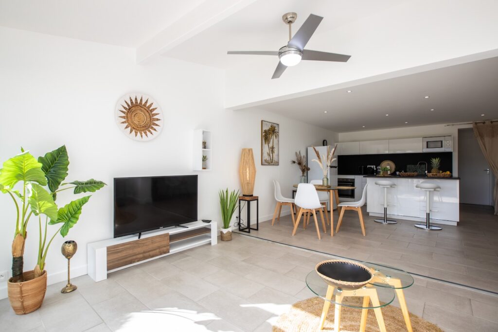 Beachfront condo NBBC, Real Estate St. Martin FWI