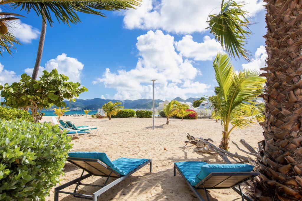 Beachfront condo NBBC, Real Estate St. Martin FWI