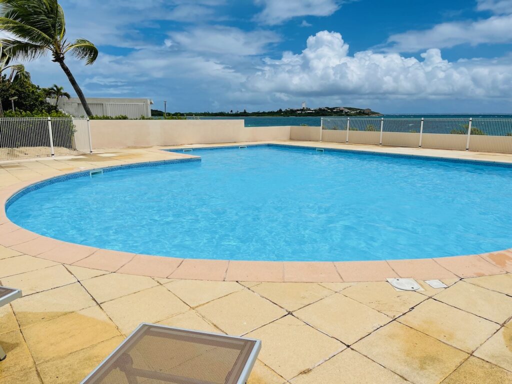 Nettle Bay  Beachfront Duplex SXM