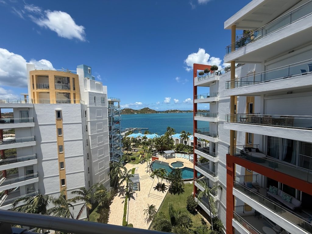 3BR Luxurious Penthouse in Aquamarina, Point Pirouette, St. Maarten SXM