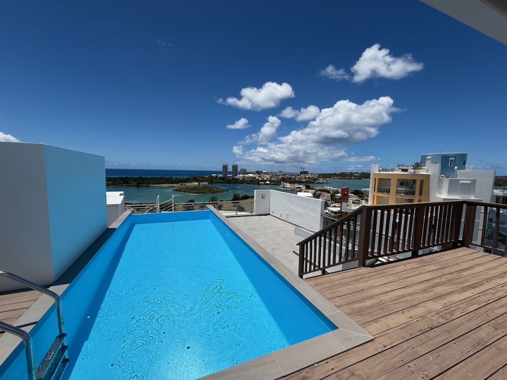 3BR Luxurious Penthouse in Aquamarina, Point Pirouette, St. Maarten SXM