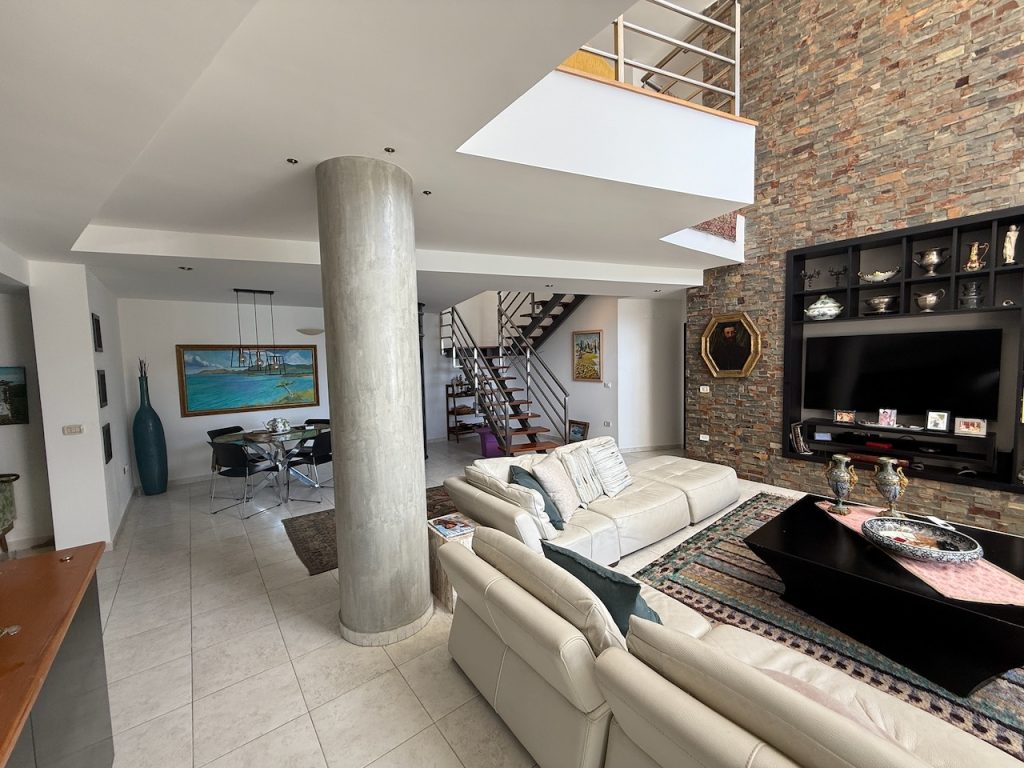 3BR Luxurious Penthouse in Aquamarina, Point Pirouette, St. Maarten SXM