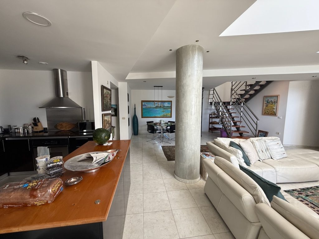 3BR Luxurious Penthouse in Aquamarina, Point Pirouette, St. Maarten SXM