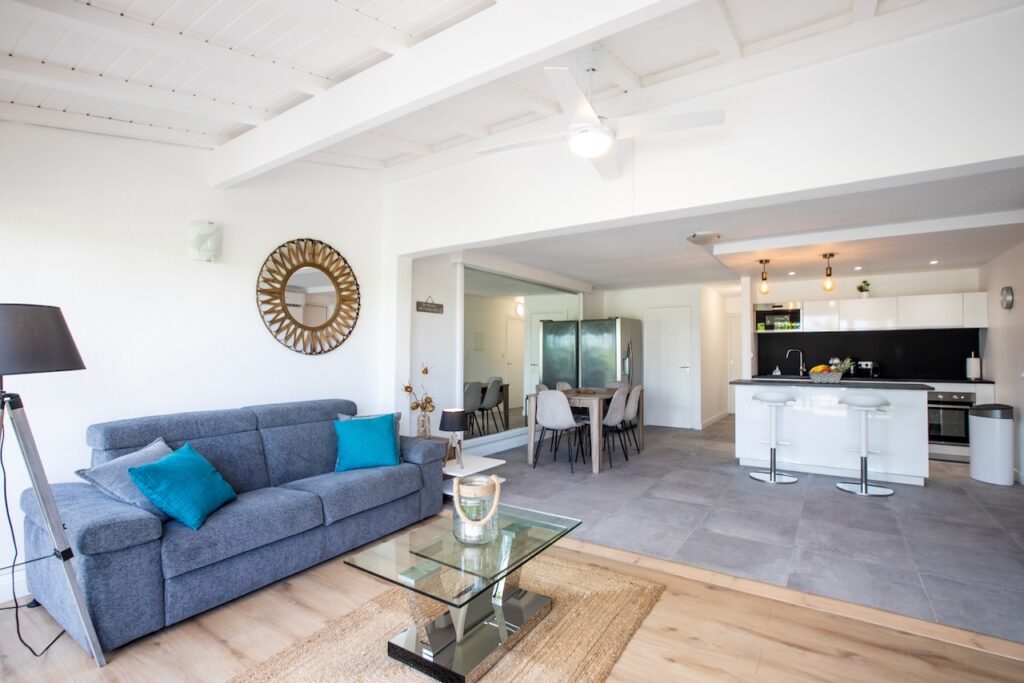 Nettle Bay  Beachfront Duplex SXM