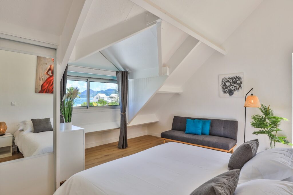 Nettle Bay  Beachfront Duplex SXM