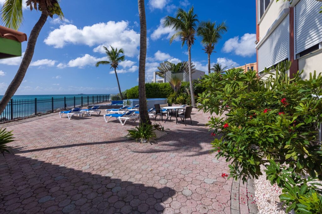Beachfront, Pelican Key St Maarten, Real Estate