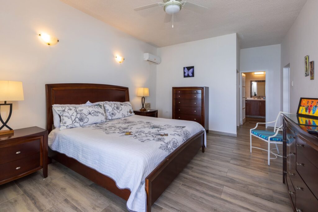Beachfront, Pelican Key St Maarten, Real Estate