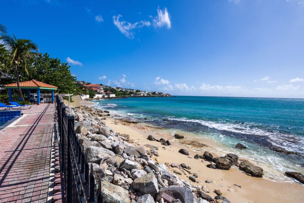 Beachfront, Pelican Key St Maarten, Real Estate