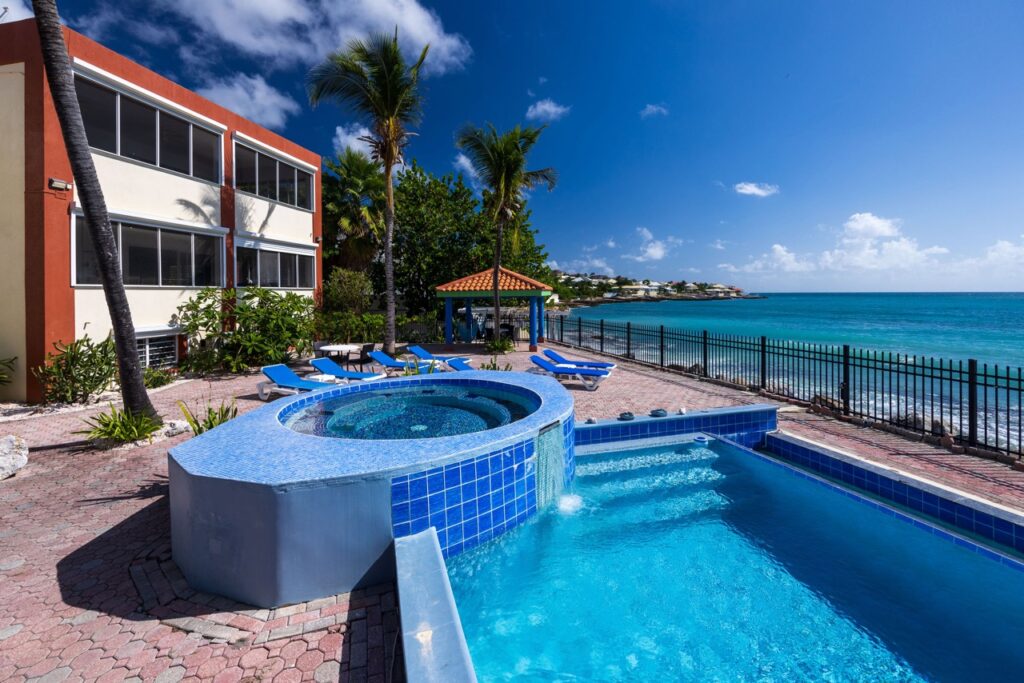 Beachfront, Pelican Key St Maarten, Real Estate