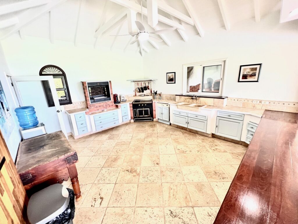 Casanita  Almond Grove Real Estate, St Maarten Stunning Sunset Views