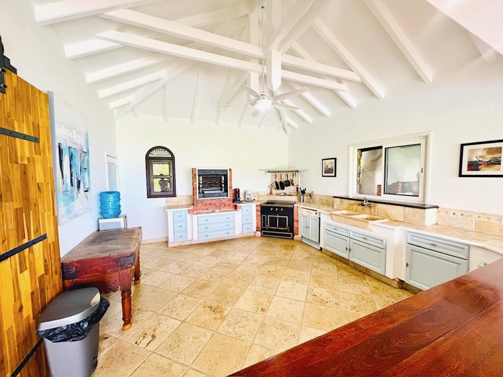 Casanita  Almond Grove Real Estate, St Maarten Stunning Sunset Views