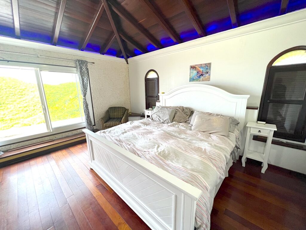 Casanita  Almond Grove Real Estate, St Maarten Stunning Sunset Views