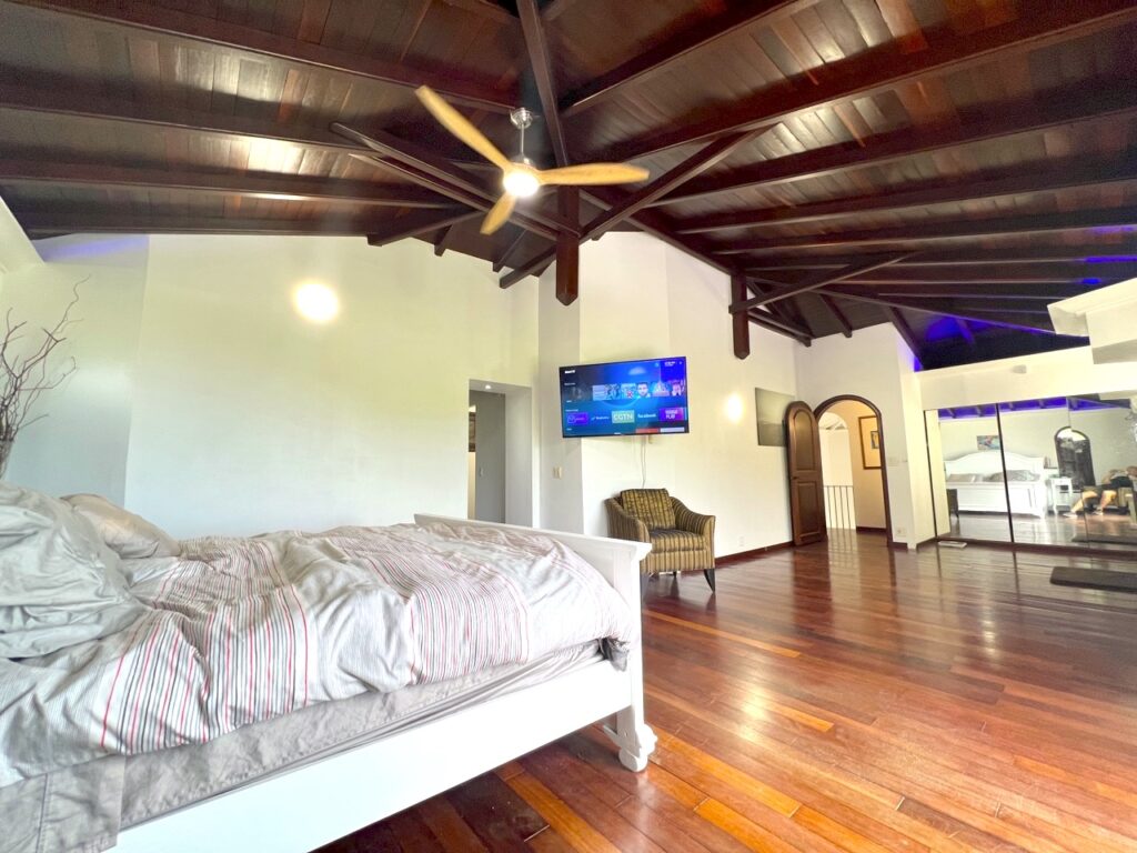 Casanita  Almond Grove Real Estate, St Maarten Stunning Sunset Views
