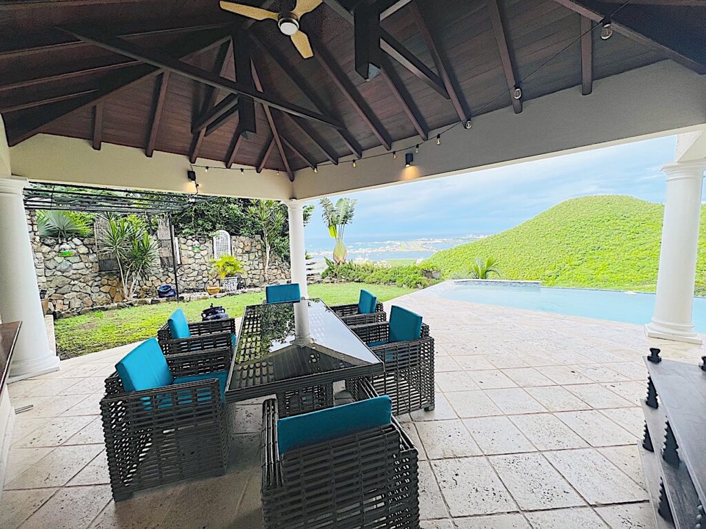 Casanita  Almond Grove Real Estate, St Maarten Stunning Sunset Views