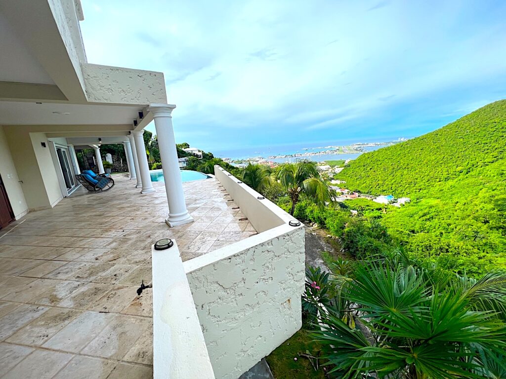 Casanita  Almond Grove Real Estate, St Maarten Stunning Sunset Views
