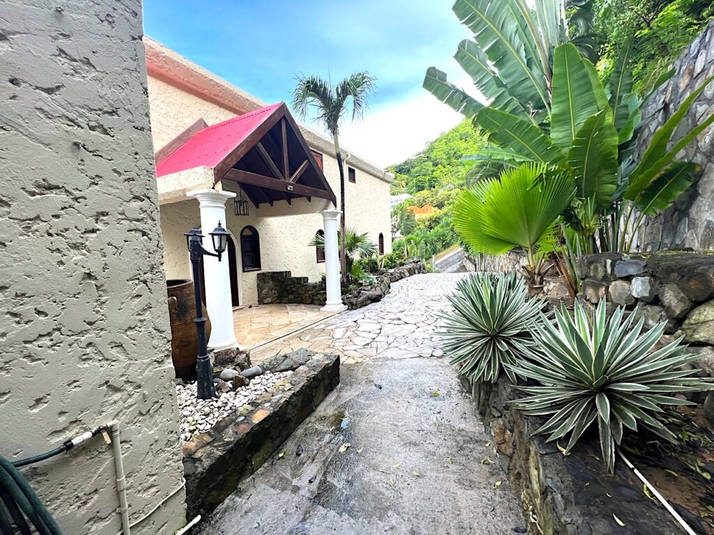 Casanita  Almond Grove Real Estate, St Maarten Stunning Sunset Views