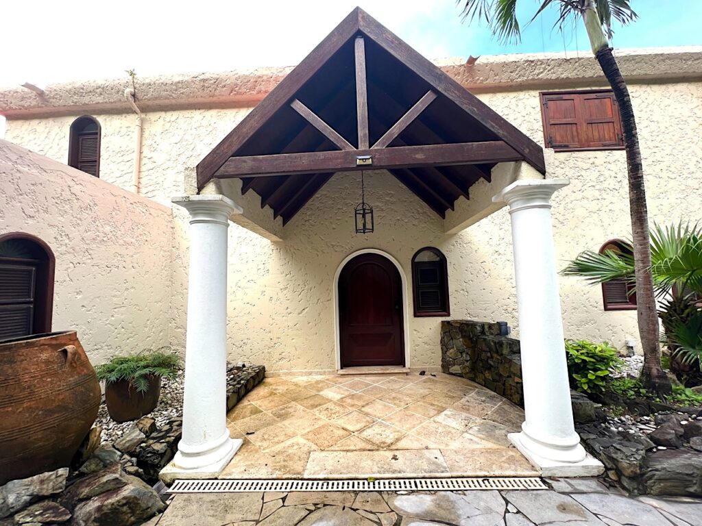 Casanita  Almond Grove Real Estate, St Maarten Stunning Sunset Views