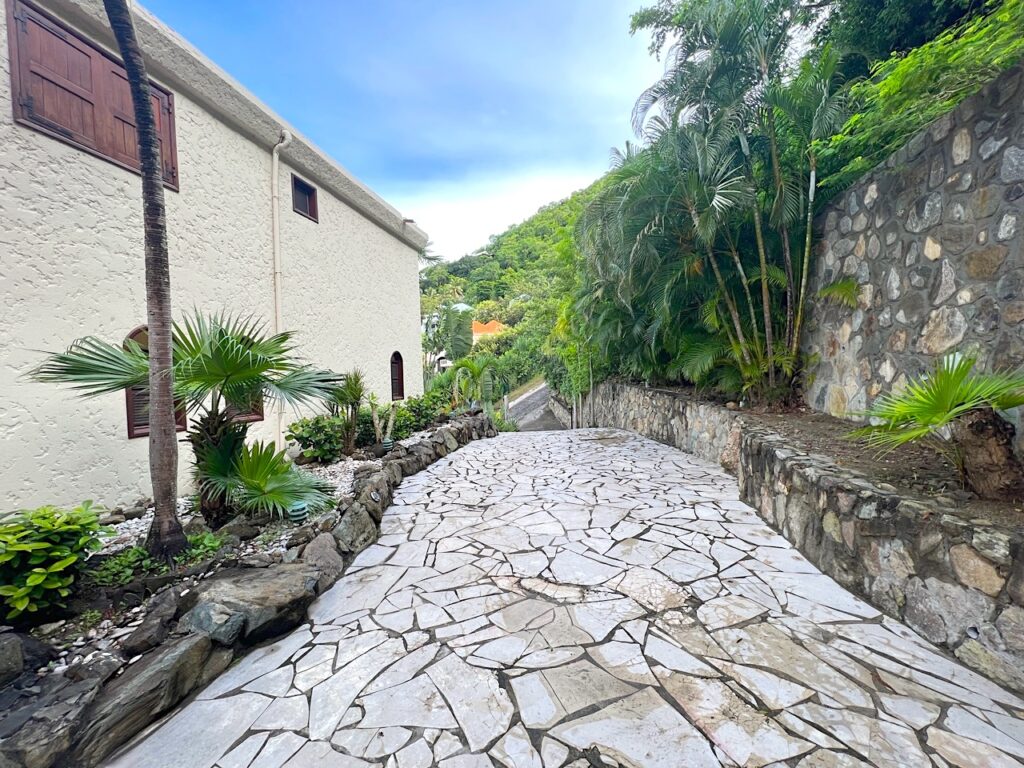 Casanita  Almond Grove Real Estate, St Maarten Stunning Sunset Views