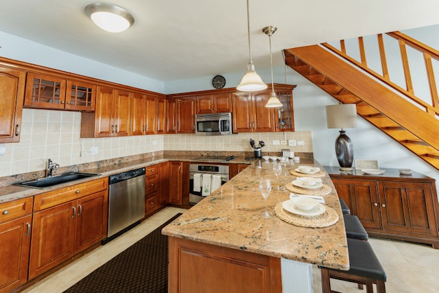 Beachfront Penthouse 3 Br 3 baths Cupecoy Real Estate SXM