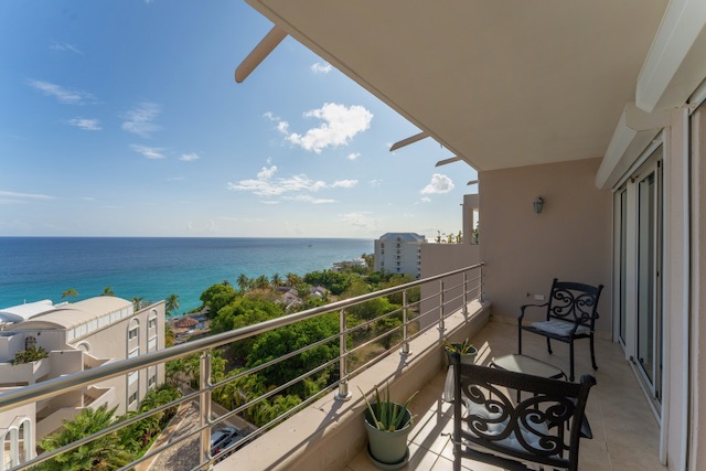 Beachfront Penthouse 3 Br 3 baths Cupecoy Real Estate SXM