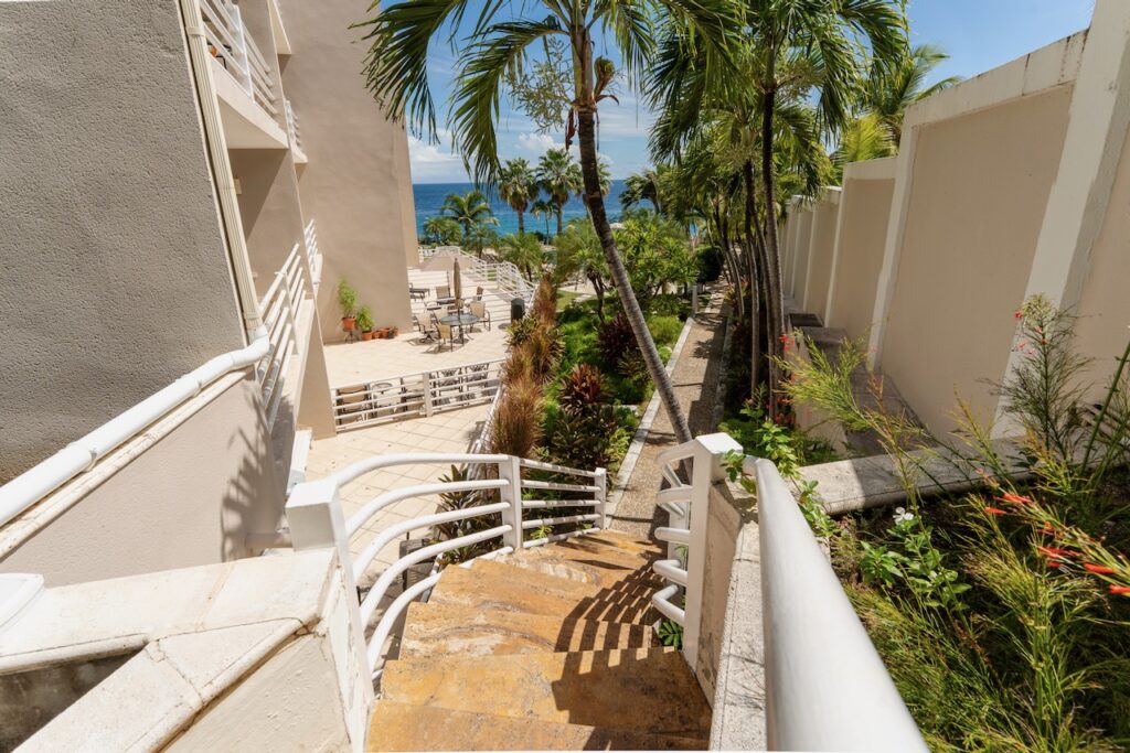 Beachfront Penthouse 3 Br 3 baths Cupecoy Real Estate SXM