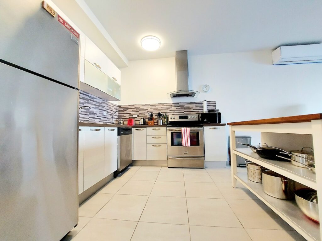 Real Estate Point Blanche Ocean Front Deluxe 1 Br 1 Bath condo