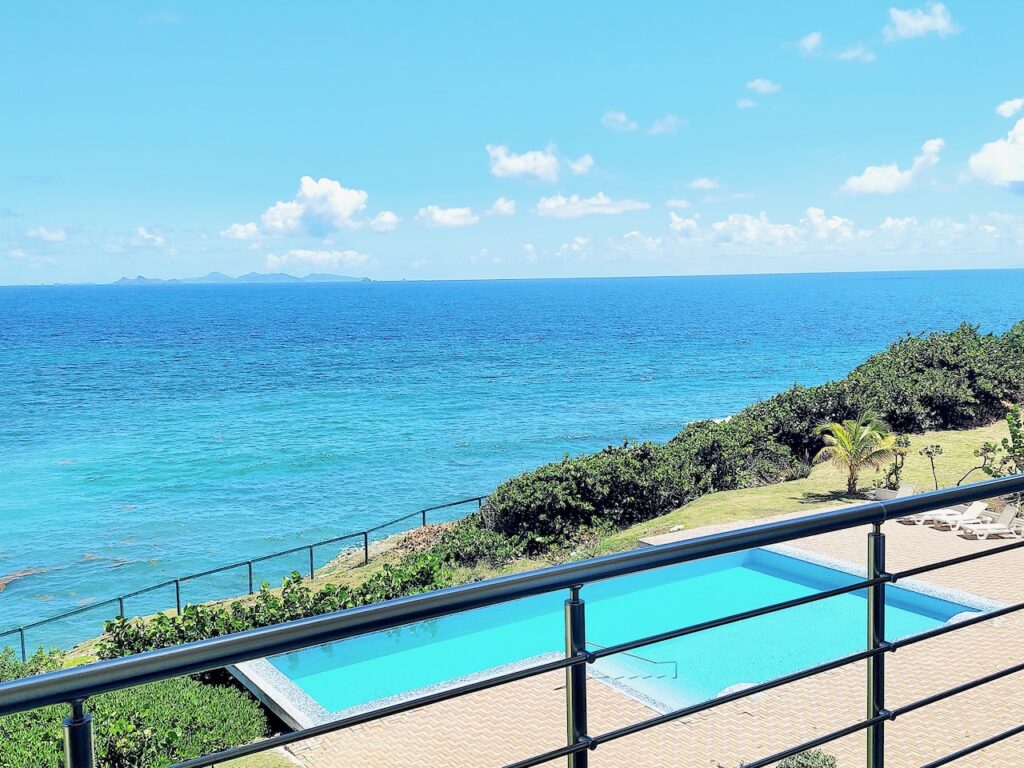 Real Estate Point Blanche Ocean Front Deluxe 1 Br 1 Bath condo