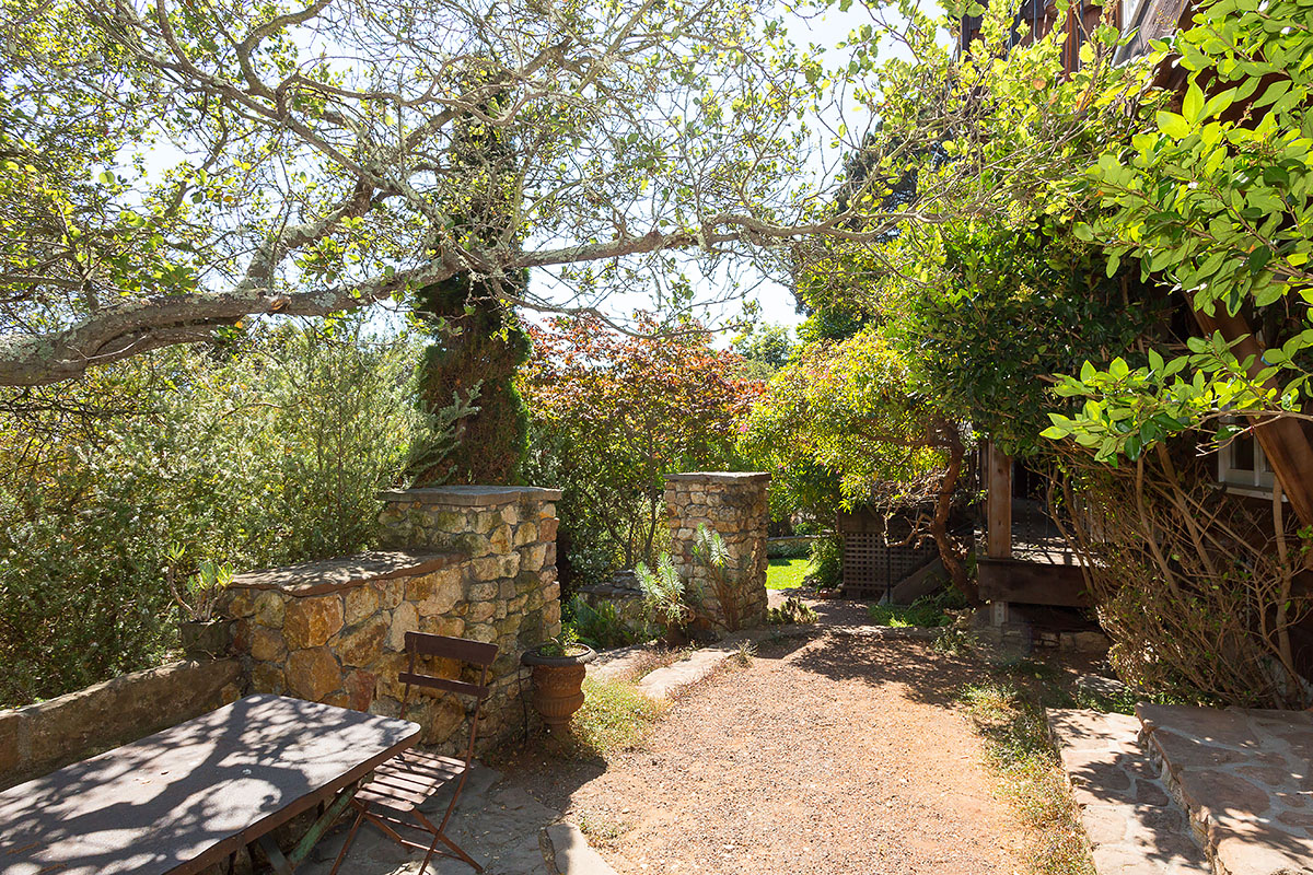 5871 Harbord Drive
