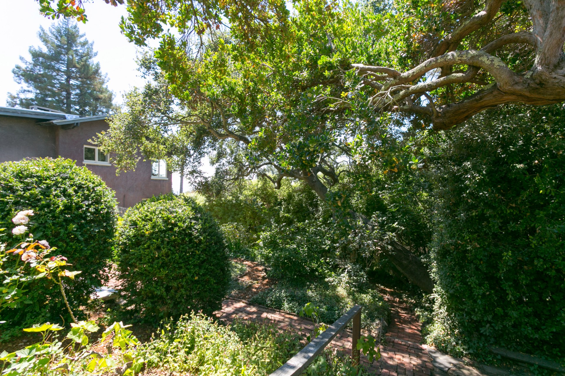 5871 Harbord Drive