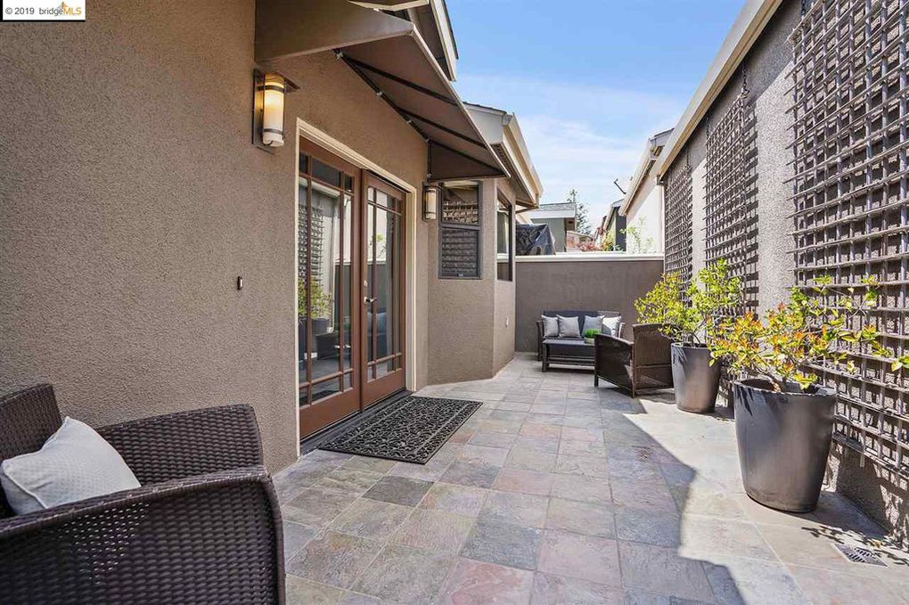 5871 Harbord Drive
