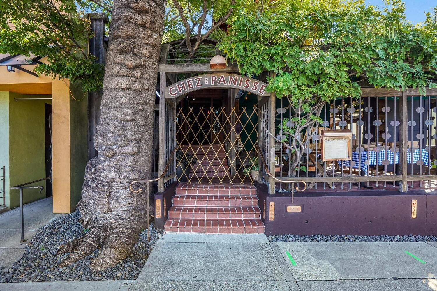 5871 Harbord Drive