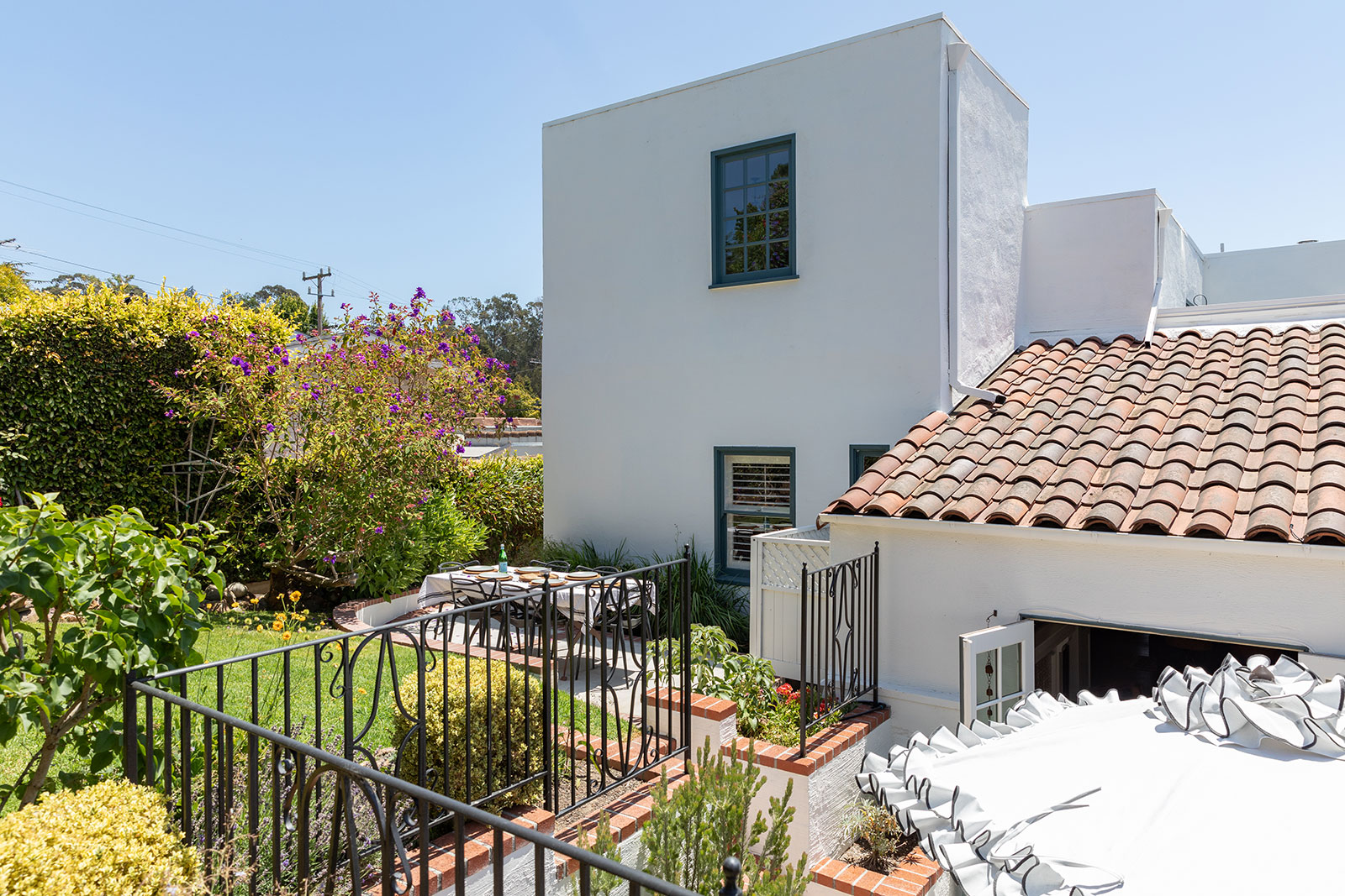 5871 Harbord Drive