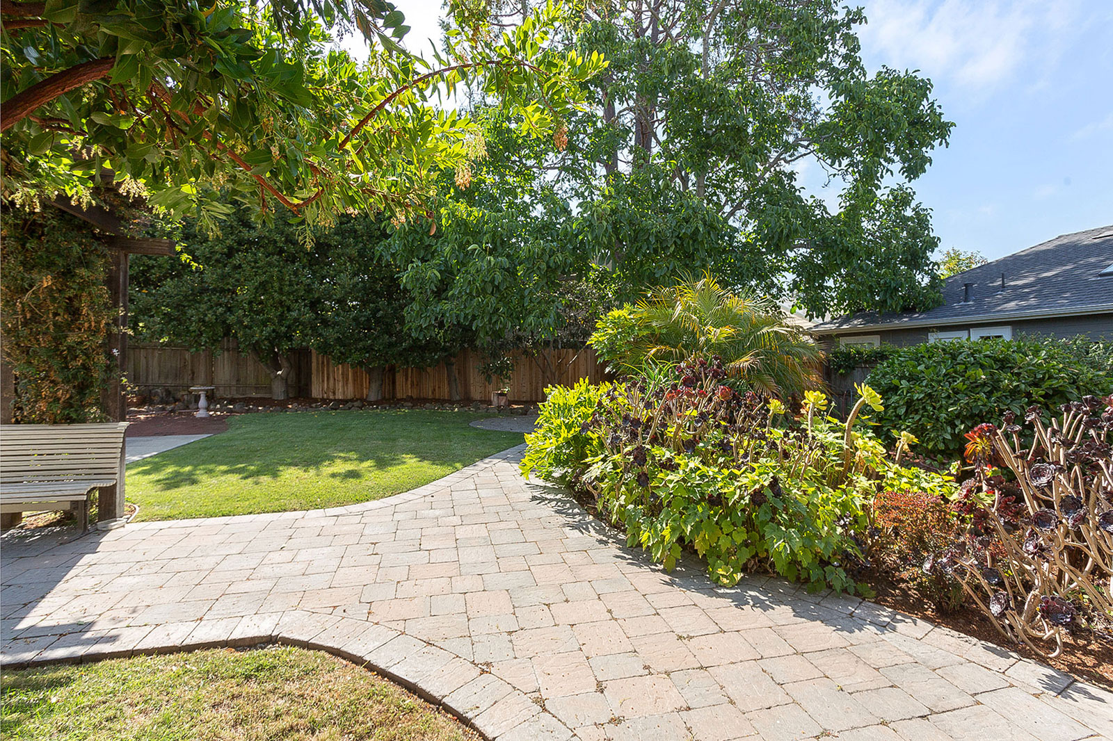 5871 Harbord Drive
