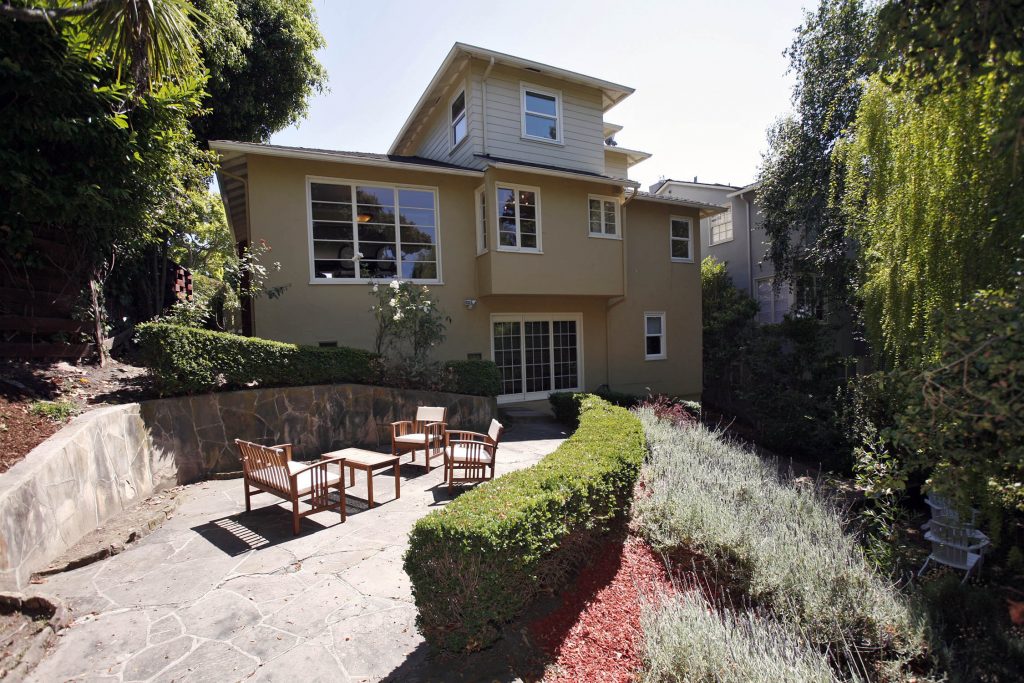 5871 Harbord Drive