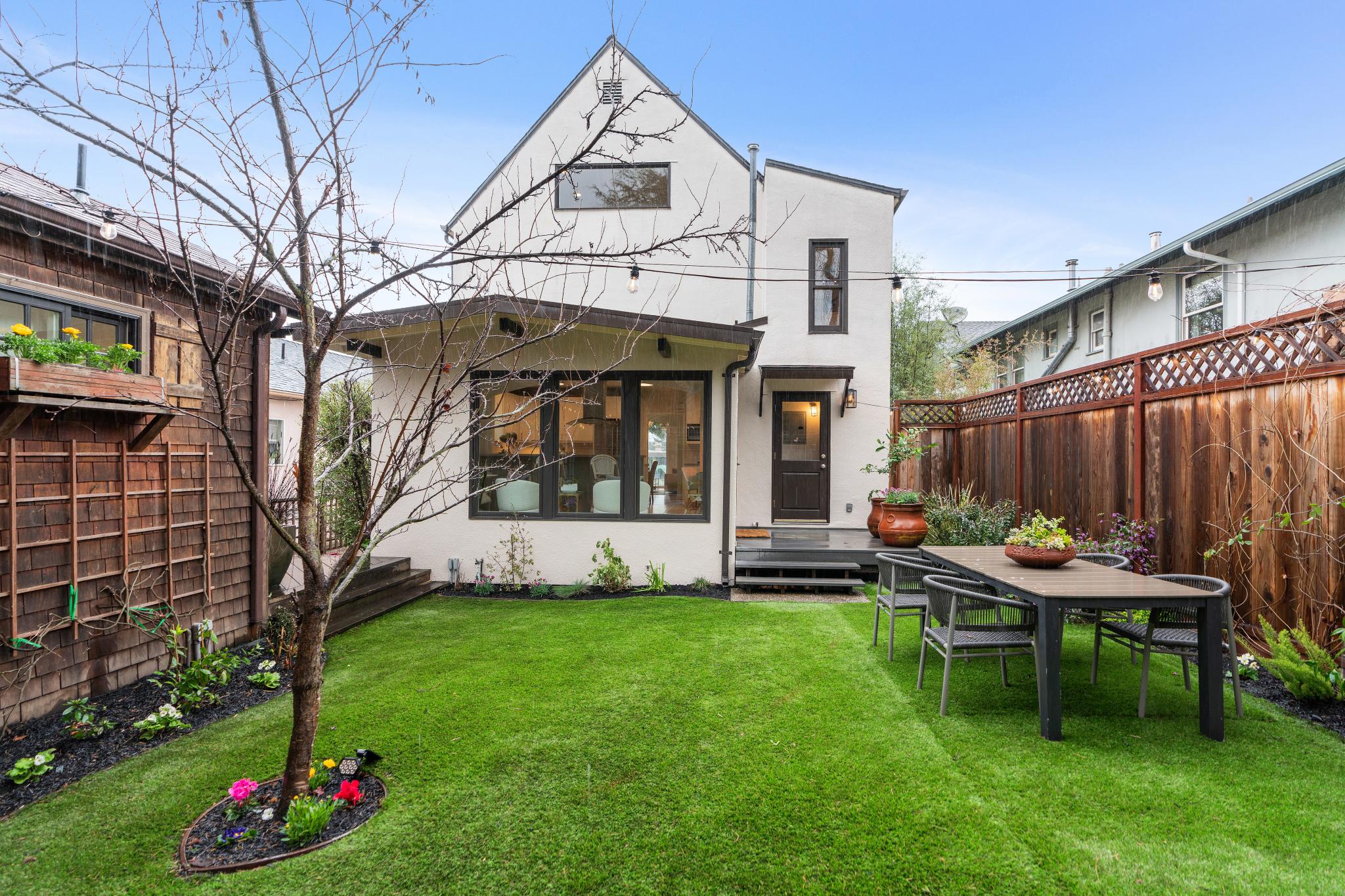 5871 Harbord Drive