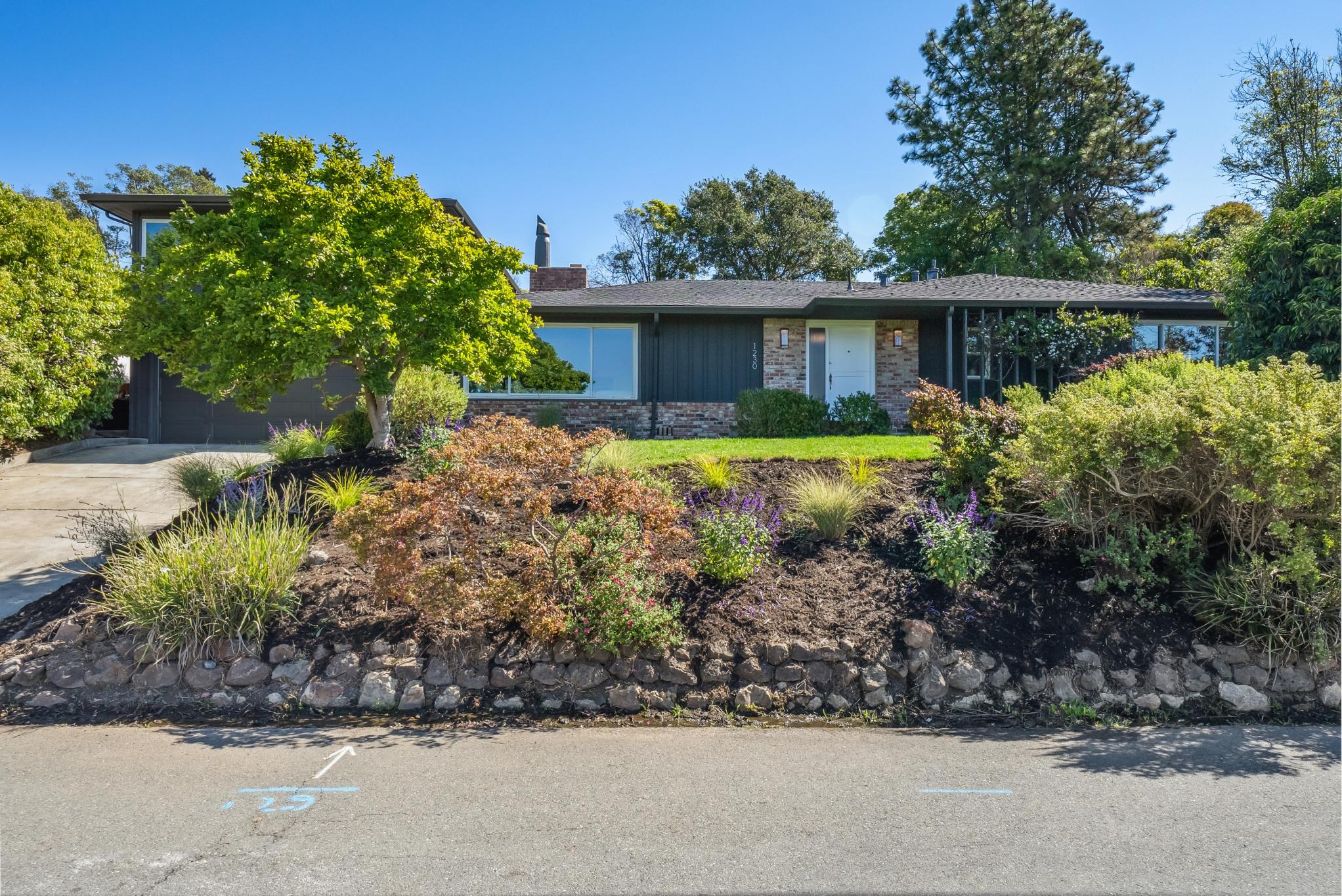 5871 Harbord Drive