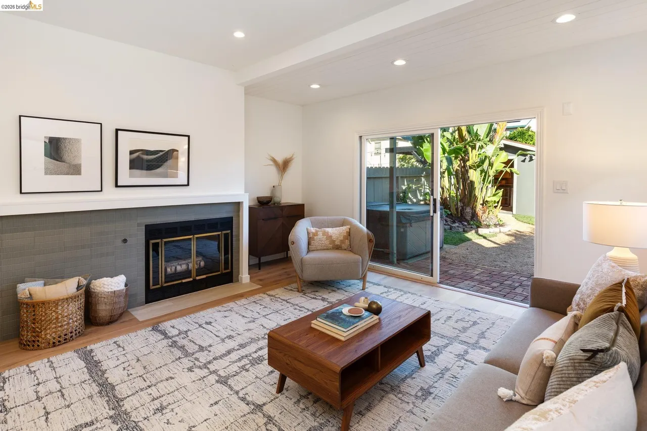 5871 Harbord Drive