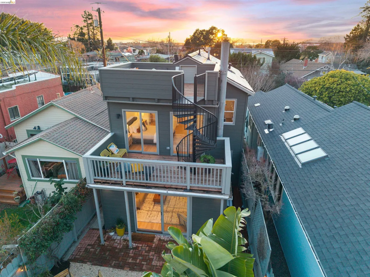 5871 Harbord Drive