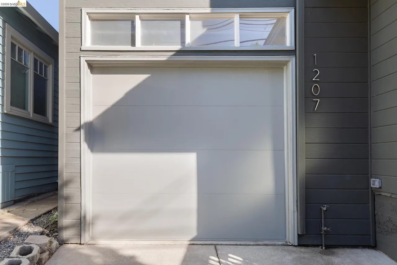 5871 Harbord Drive