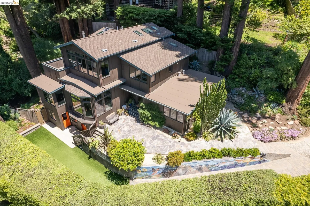5871 Harbord Drive